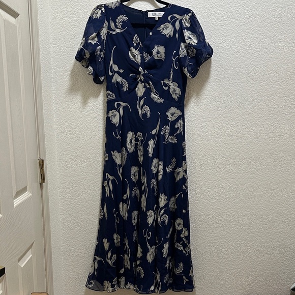 Diane Von Furstenberg Navy and White Floral Maxi Dress - Picture 1 of 6